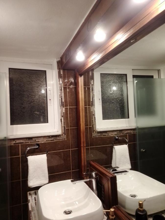 Precious Apartment Corinth ภายนอก รูปภาพ