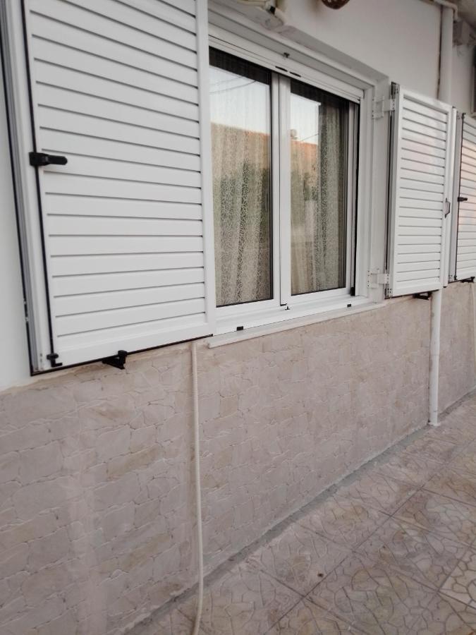 Precious Apartment Corinth ภายนอก รูปภาพ